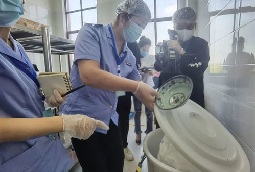 随机查餐厅 再出击 直击学校后厨